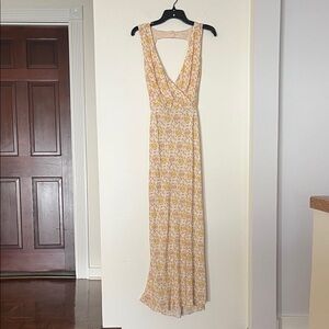 🌼✨ Spell Floral Yellow Sleeveless Dress – Size Medium – Sunshine Boho Maxi ✨